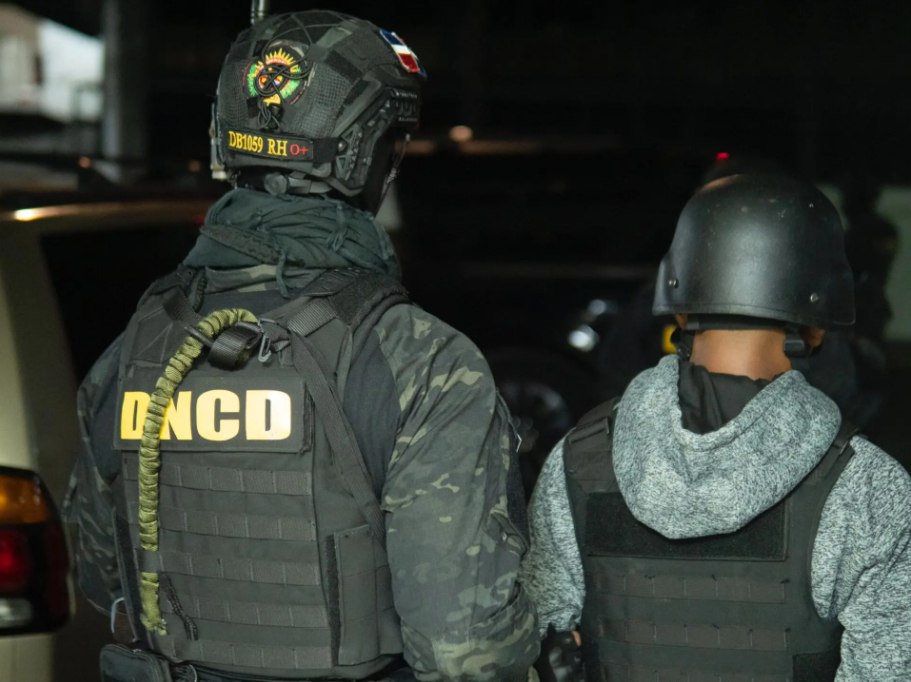 Autoridades RD capturan y deportan uno de los fugitivos más buscados en Panamá