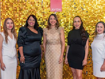 Avon Dominicana presenta la renovación de Far Away