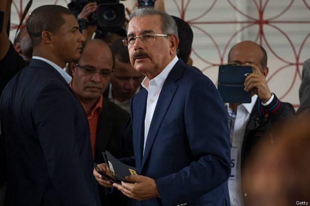 Danilo Medina asegura Abinader sufre consecuencias de hablar todos los días