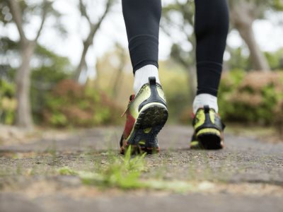 ¿De verdad necesitas caminar 10,000 pasos al día
