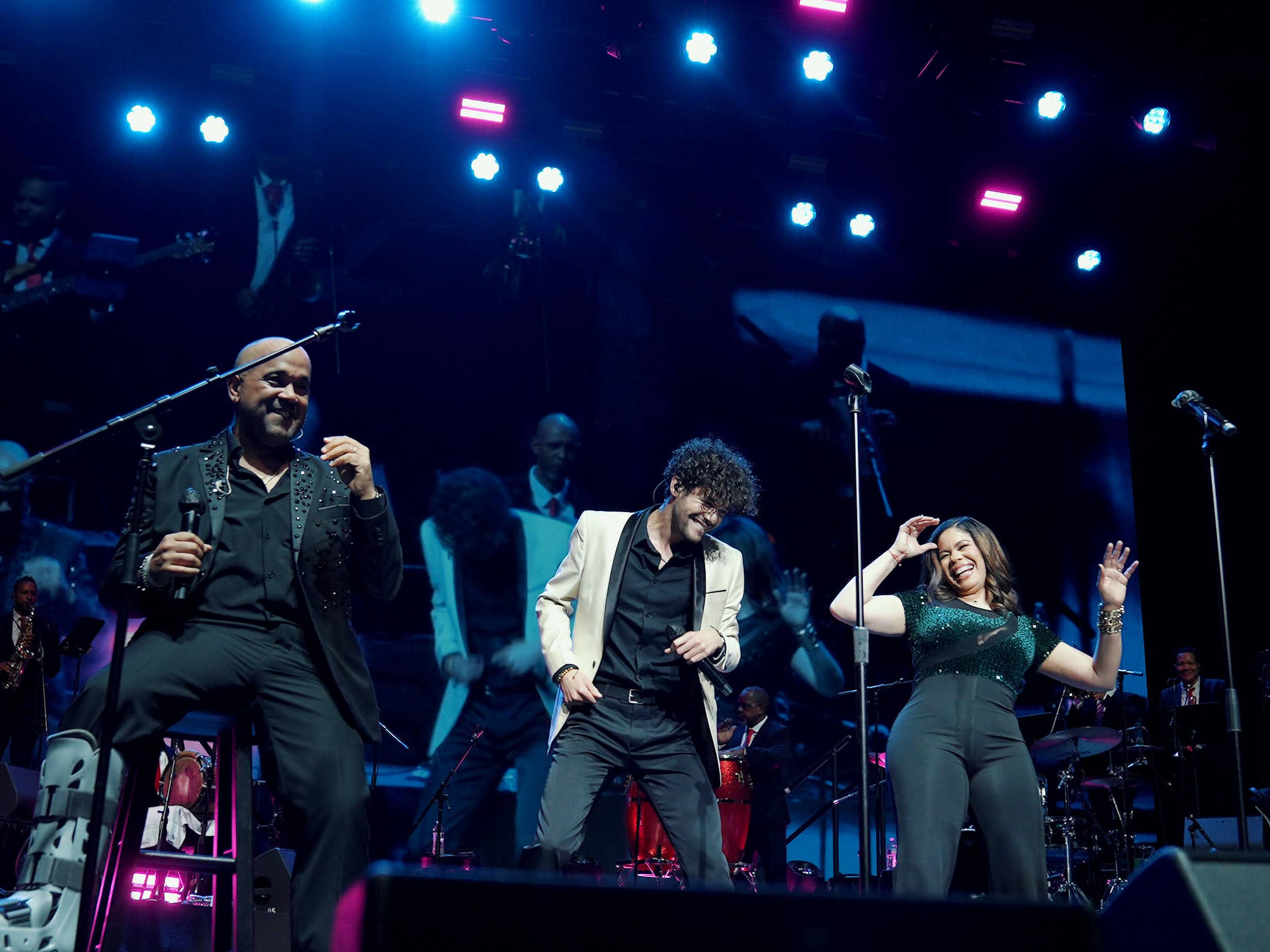 Zulinka y Miguel, junto a su sobrino Ian Marc.