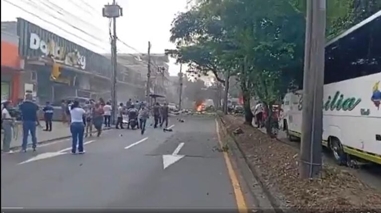 Dos fuertes explosiones en inmediaciones de la base aérea de la ciudad colombiana de Cali