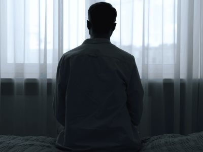 Duelo: mi pareja enviudó hace dos años pero no quiere avanzar