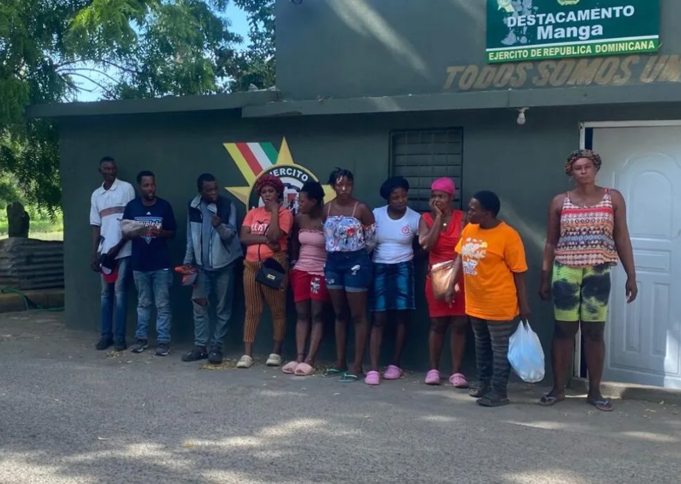 Ejército detiene 53 haitianos indocumentados en Montecristi