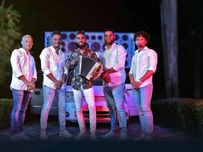 El Diamante Negro y La Mini Banda promueven “La Pava”