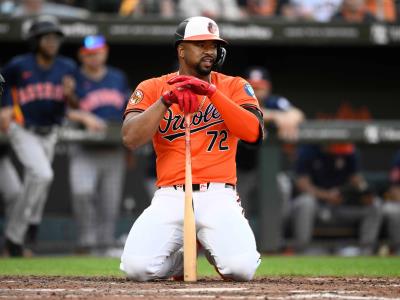 Eloy Jiménez logra contrato de ligas menores con los Blue Jays