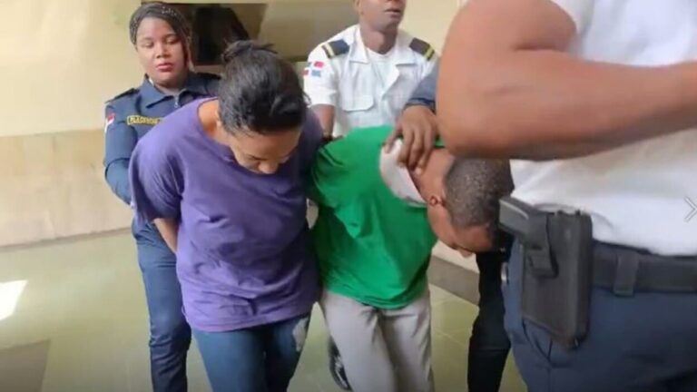 Fotos de la niña de 7 años amordazada guardadas en el celular del imputado hundieron su defensa