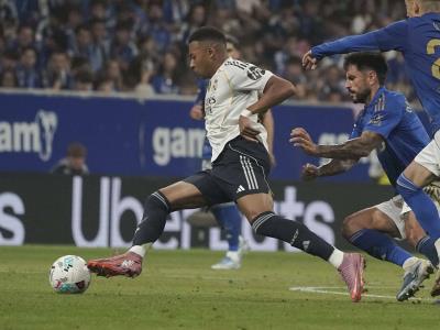 Fútbol: Con doblete de Mbappé, el Real Madrid supera al Real Oviedo
