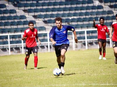 Fútbol; El San Cristóbal coquetea con el récord mundial sin ganar