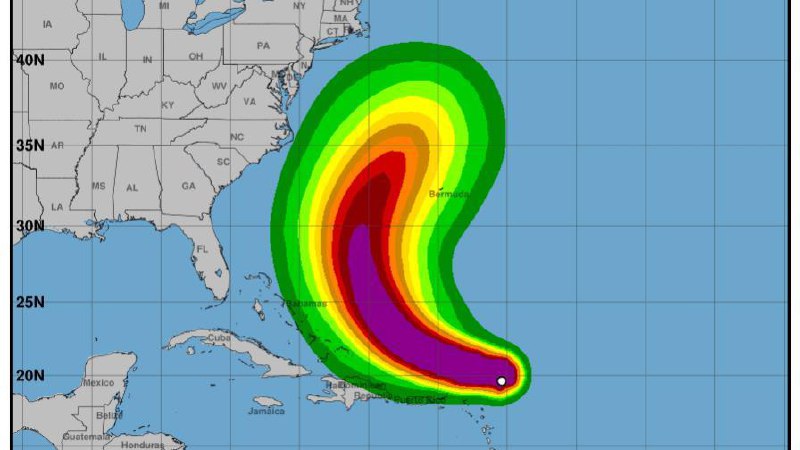 Huracán Erin se fortalece a categoría 4