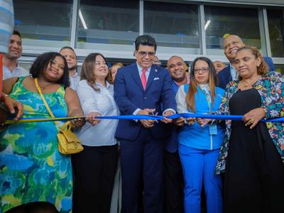 Inauguran tienda Sirena en Las Américas