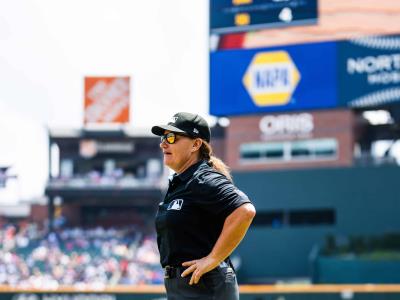 Jen Pawol: debuta la primera mujer árbitro de temporada regular MLB