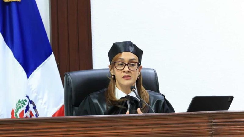 Jueza detalla sobreevaluación y sobornos en Edeeste en juicio contra Alexis Medina