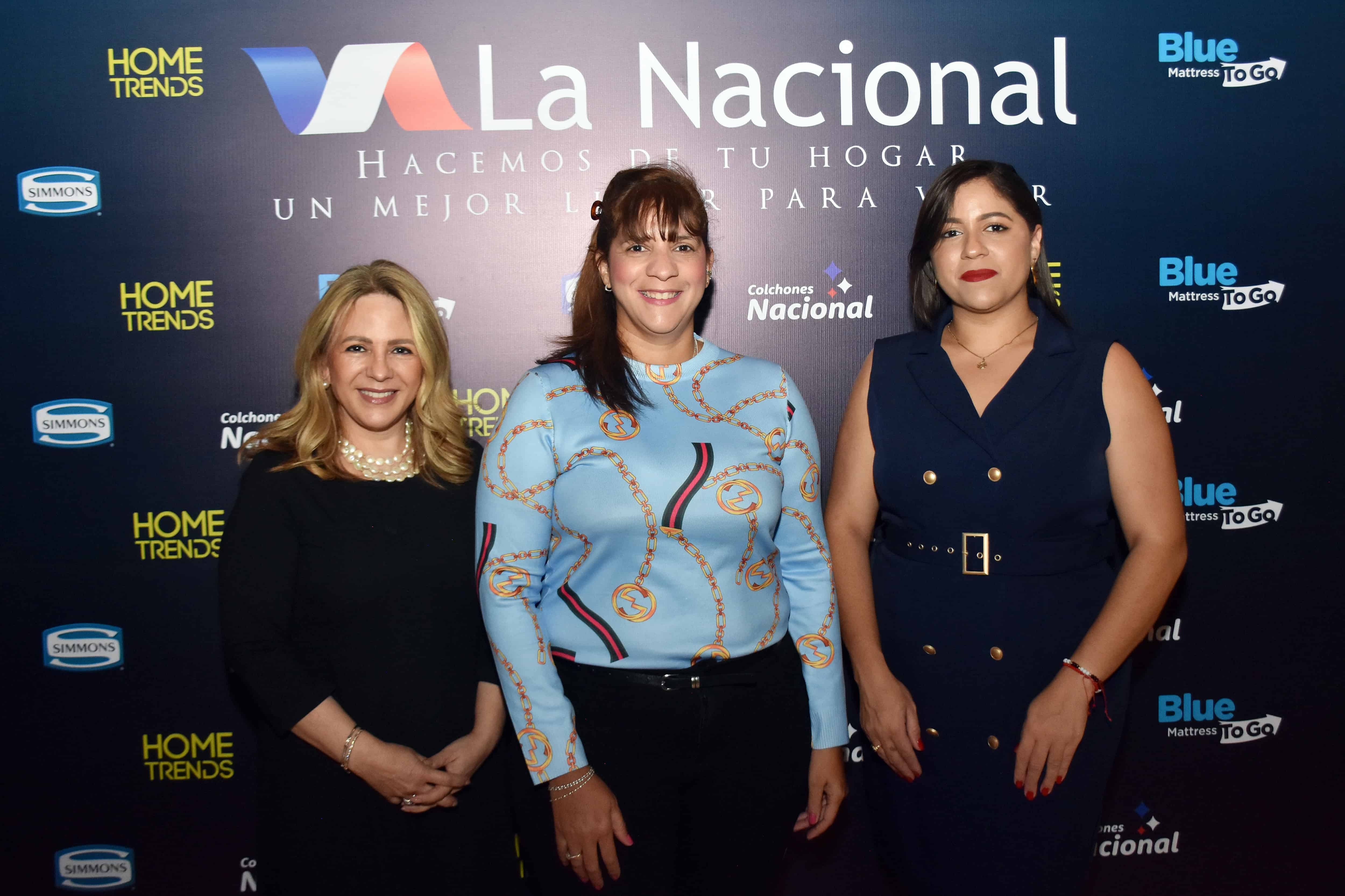 Wanda Morales, Vilgady Paulino y  Laura Cortiñas.