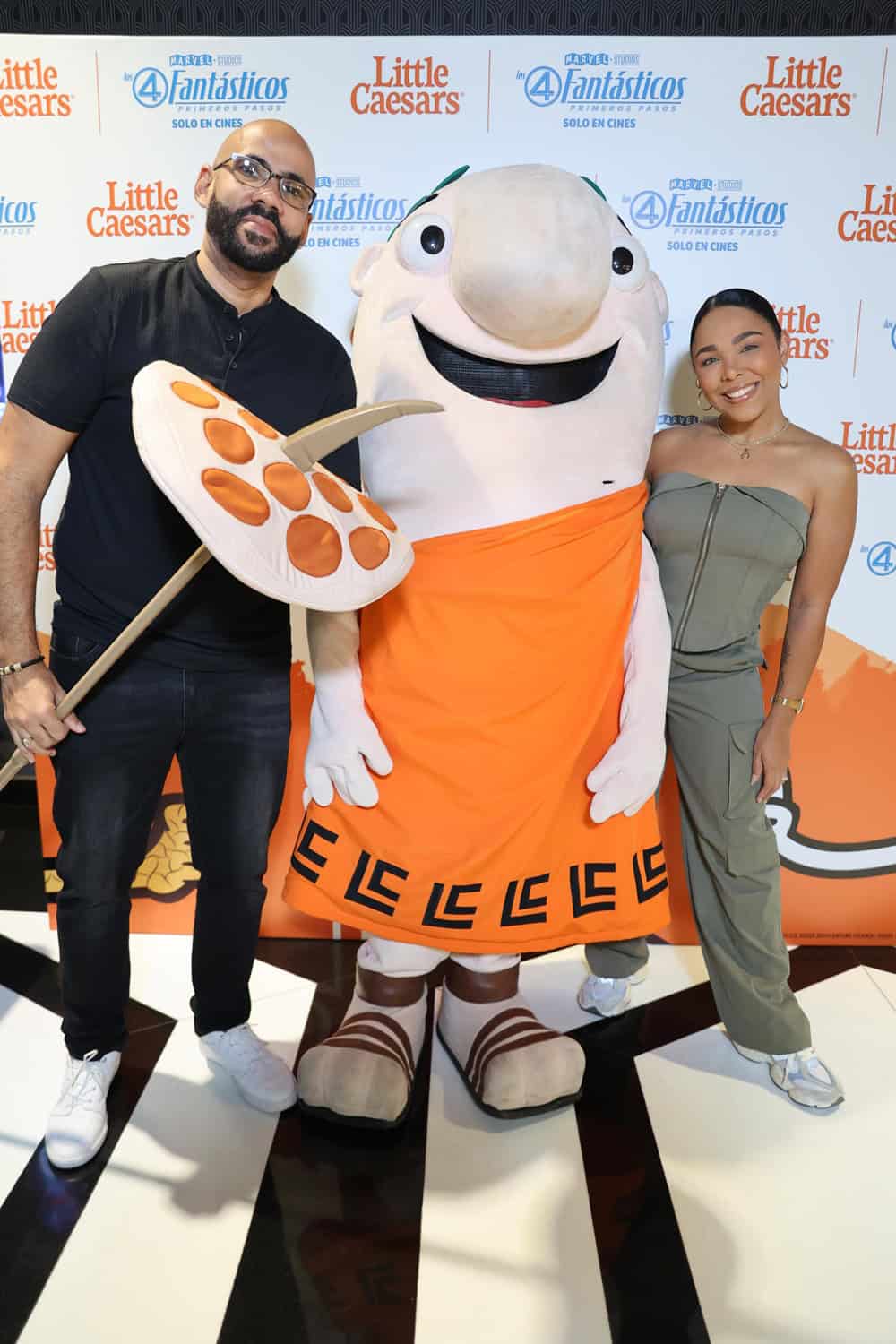 Héctor Veras, Cesarito y Arabelle Vélez.
