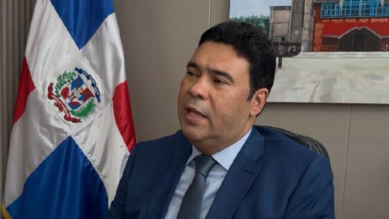 Los empresarios piden hasta tres meses para pagar cesantía y ampliar periodo de prueba a medio año
