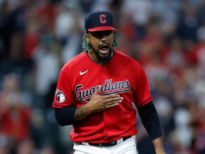 Luce oscuro el futuro de los pitchers Luis Ortiz y Enmanuel Clase
