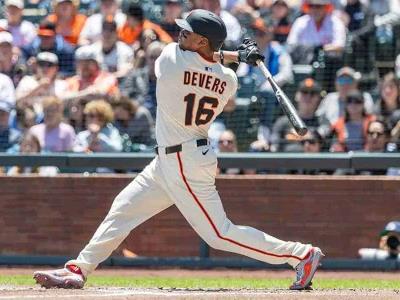 MLB; Devers jonronea por segundo día consecutivo, Gigantes pierden