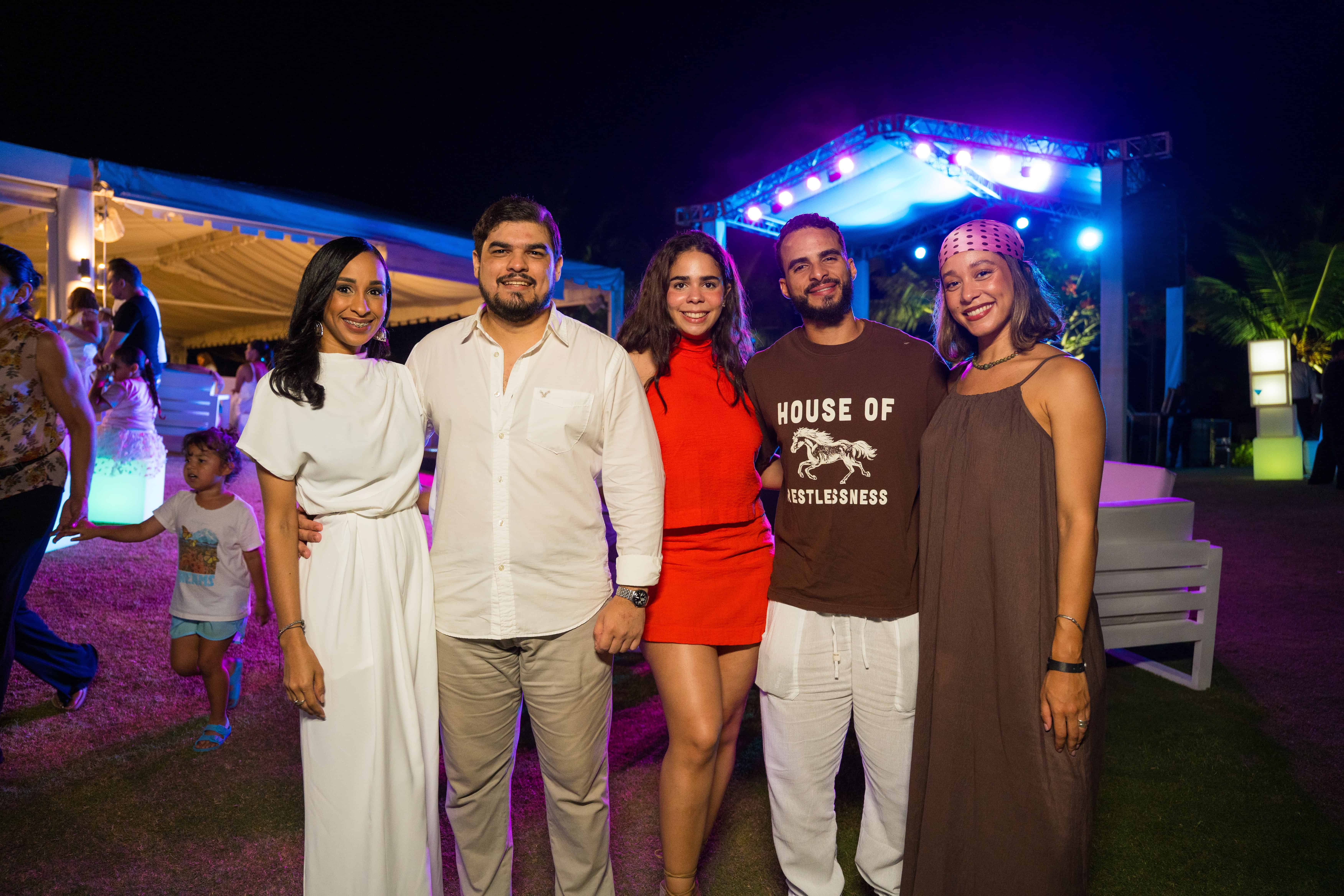 Leidy Minaya, Sebastian Gutierrez, Karla Rivas, Martin Bidó y  Stephany Liriano.