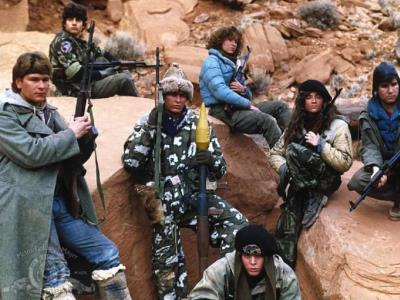 “Red Dawn” definió una generación de cine bélico juvenil