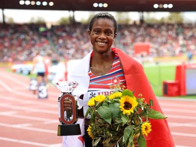 Salwa Eid Naser destrona a Marileidy Paulino en la Liga Diamante