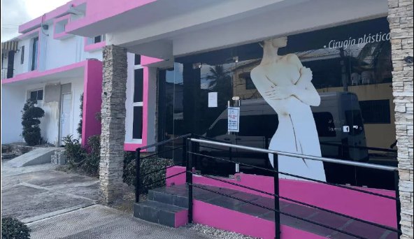 Tribunal otorga libertad bajo fianza a propietaria de clínica Cemekar acusada de mala práctica médica y estafa