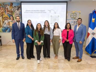 Unapec lanza programa institucional