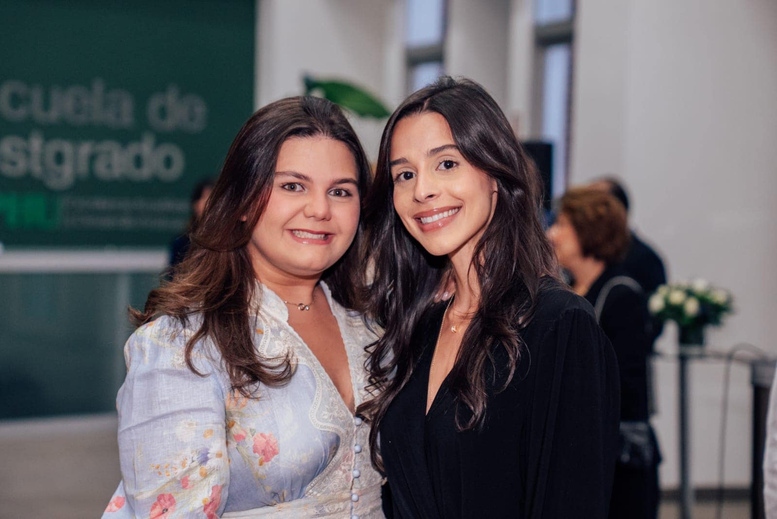 Gabriela Dargam y Angelica Beras Goico.