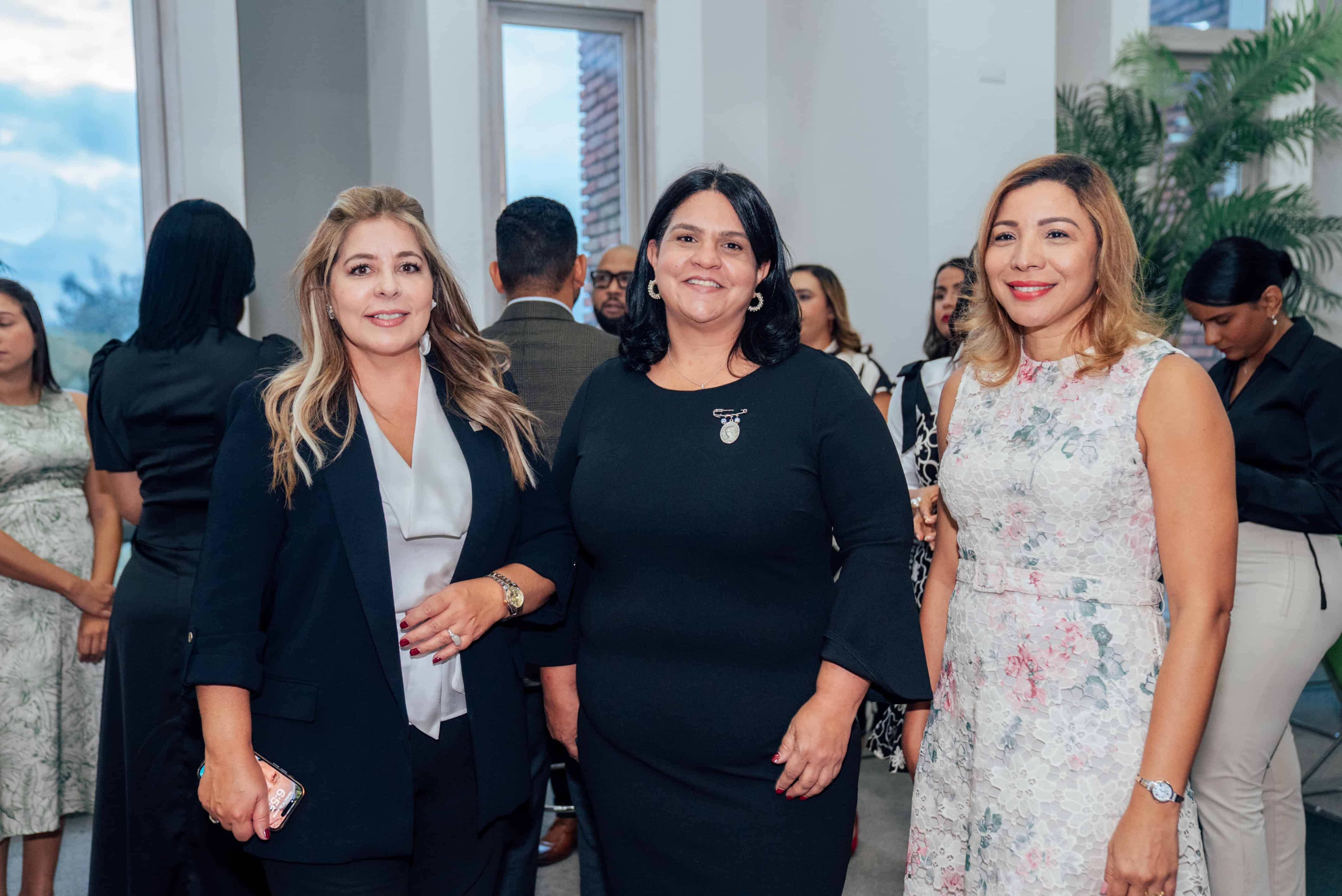 Verónica Filgueiras, Rosa Lía Pol y Geisha Carpio.
