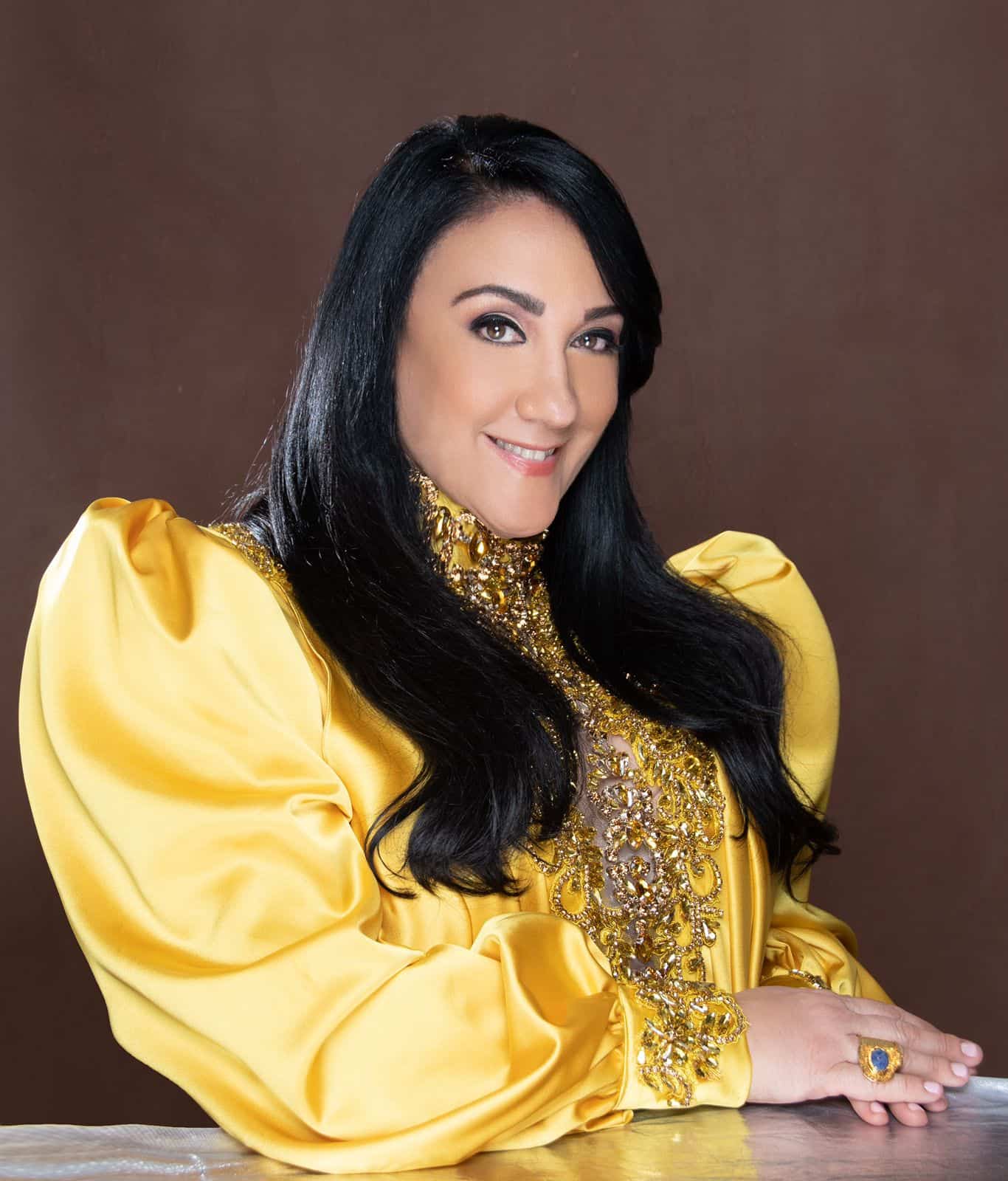 Giannina Azar.