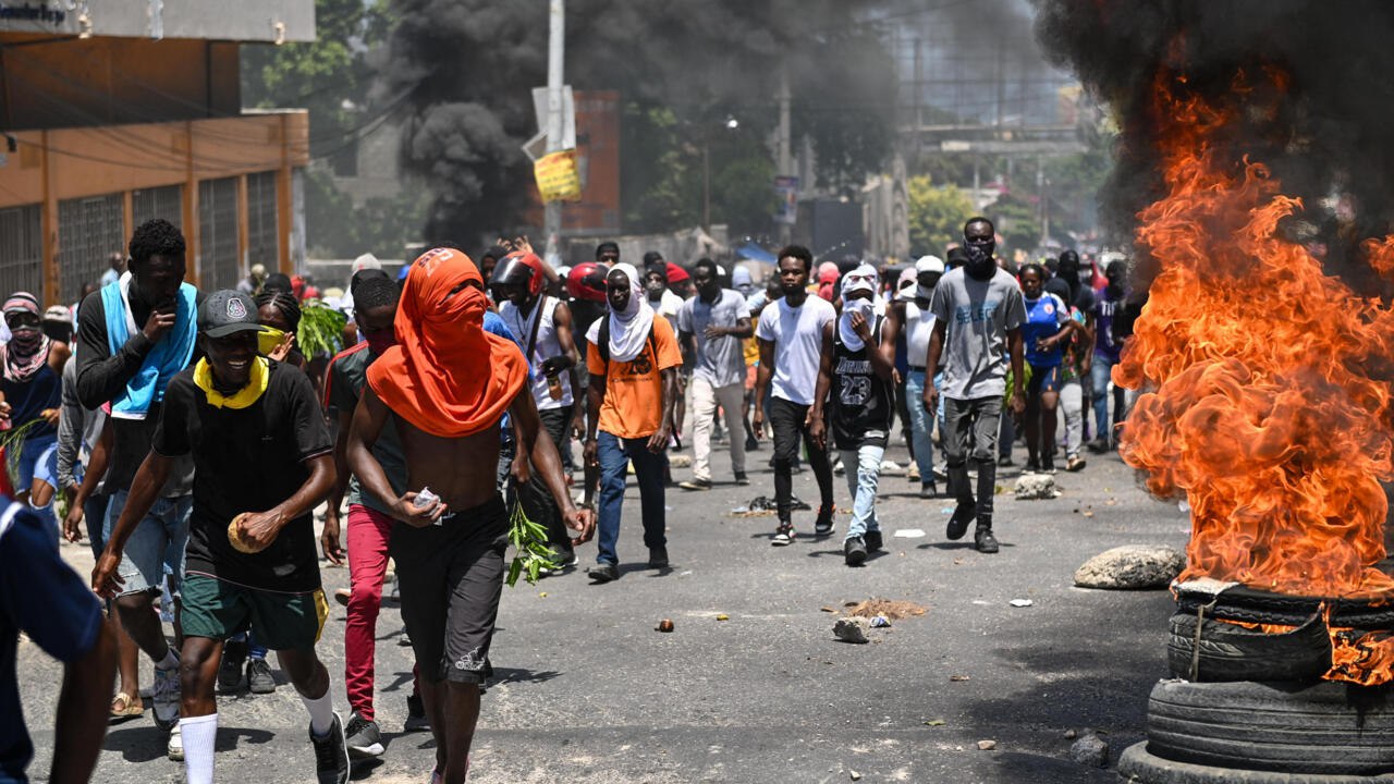 Autoridades haitianas anuncian medidas contra las bandas tras masacre de 42 personas