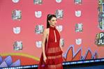 Lentejuelas y vestidos sexis en la alfombra de los Premios Juventud 2025