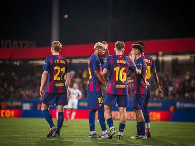 Barcelona se entrena en Newcastle antes de regresar a casa