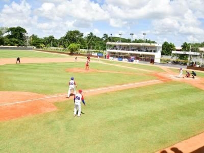 Béisbol: Puerto Rico sigue invicto al derrotar a Cuba