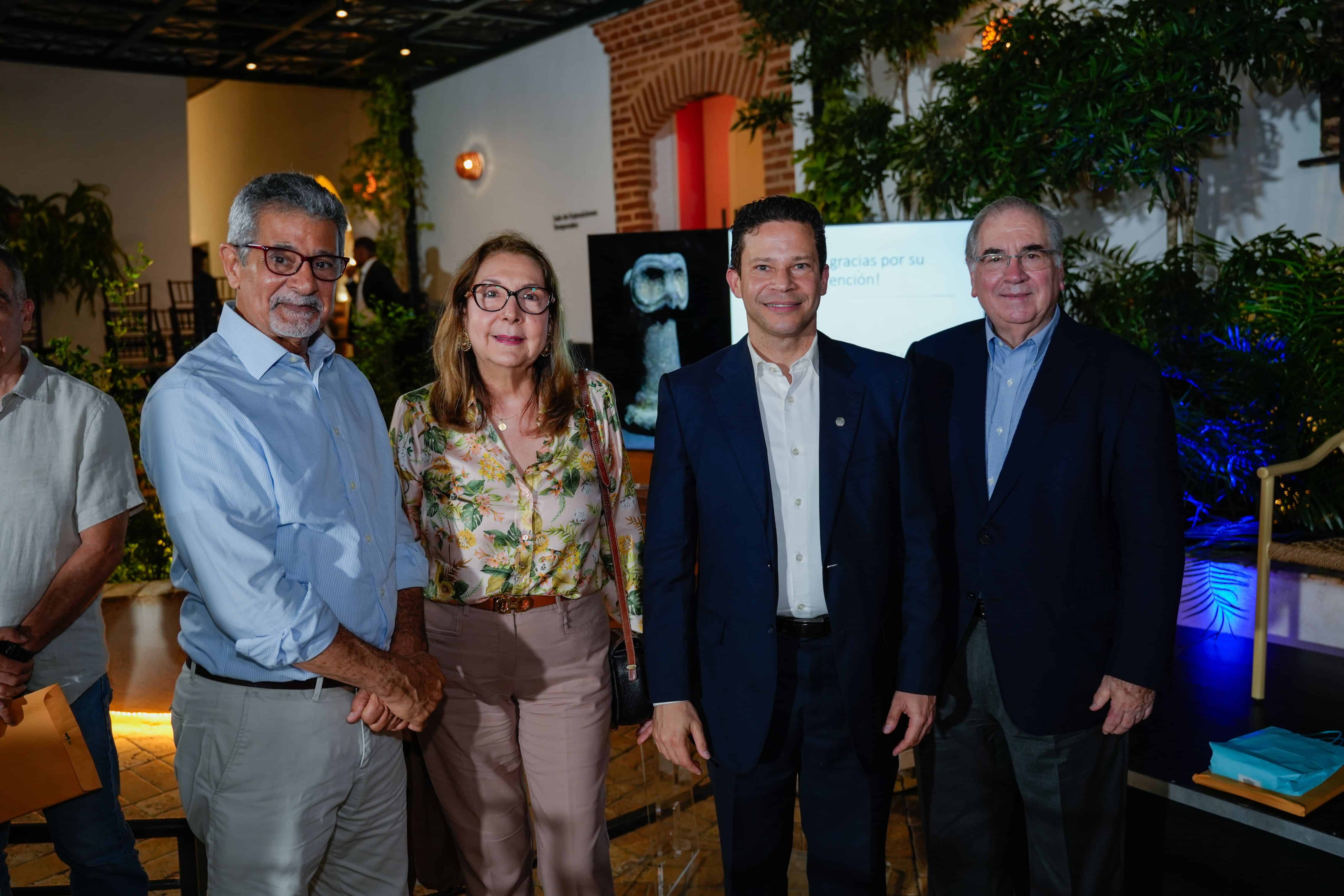 Domingo Abreu Collado, Francis Pou de García, Edwin Espinal Hernández y Manuel García Arévalo.