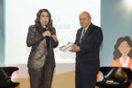 Jacqueline Viteri presenta su libro De la Universidad a la oficina