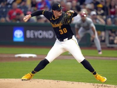 Dodgers tropiezan ante Piratas y complican su camino en el Oeste