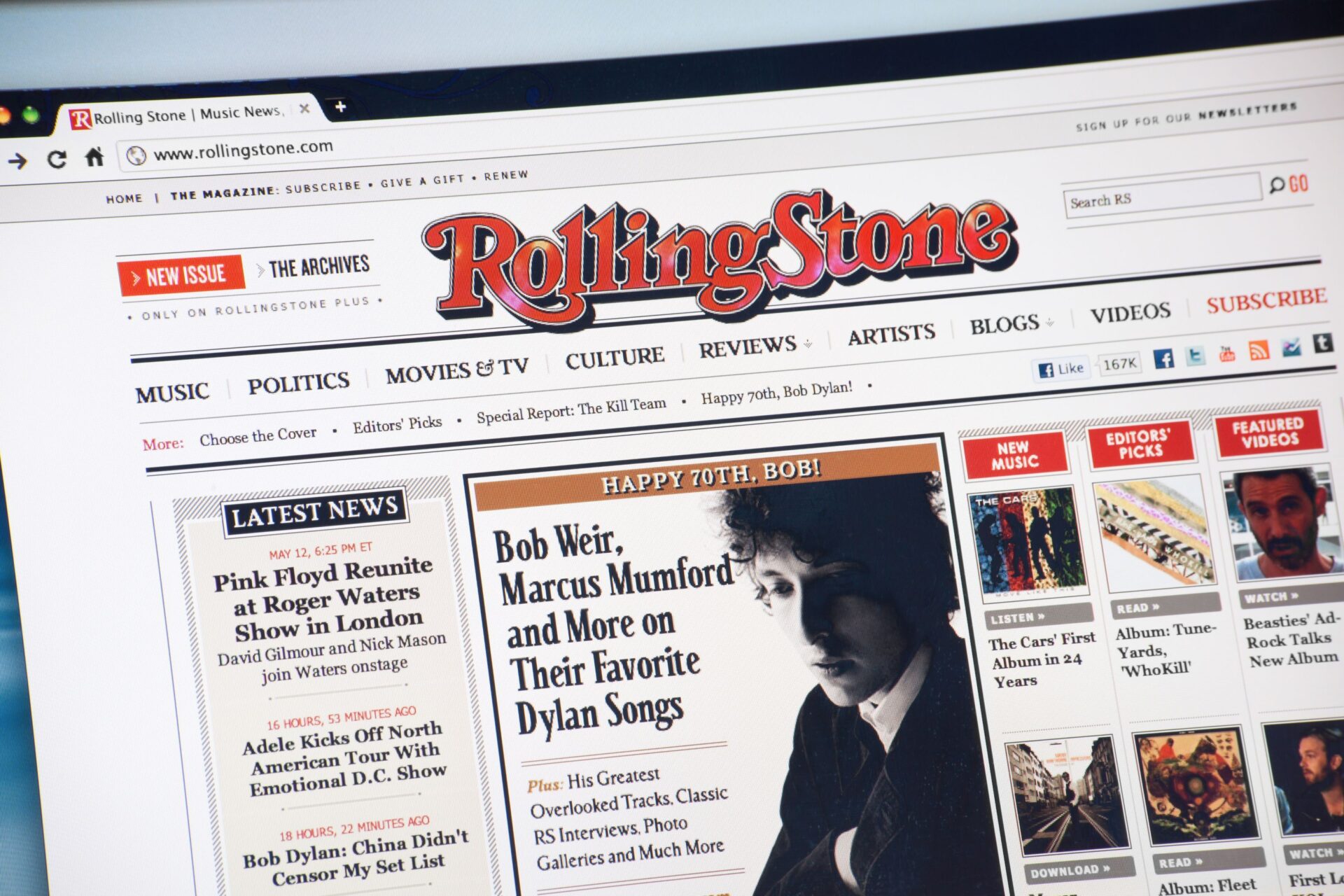 Editorial de Rolling Stone demanda a Google, acusa que los resúmenes de IA perjudican su negocio
