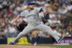 Demandan en corte dominicana a pitcher cubano por incumplir contrato millonario