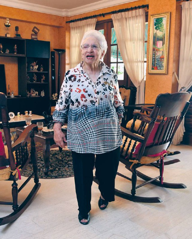 Fallece a los 107 años María Cristina Camilo, pionera de la comunicación dominicana