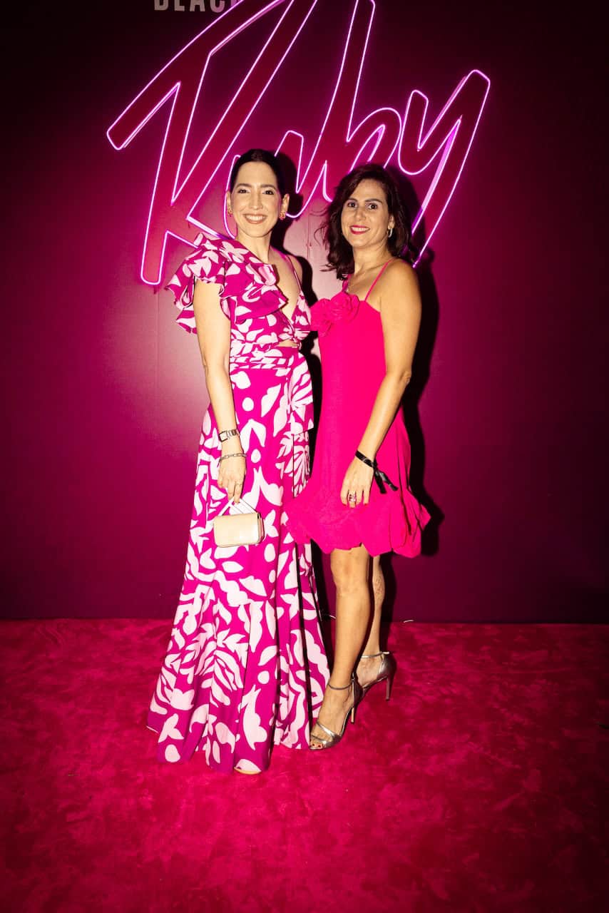 Mayi Suárez y Angie Velázquez.