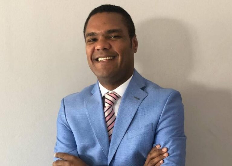 Juez que otorgó permiso laboral a exembajador condenado también había liberado a "Chuky", implicado en atentado contra David Ortiz