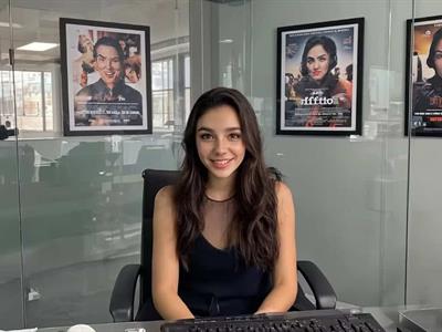 La actriz creada por IA que desata críticas en Hollywood