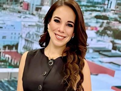 Murió en accidente aéreo la conductora Débora Estrella; esto es lo