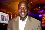 Michael Jordan y leyendas de NFL, presentes en el debut de Bill Belichick con Carolina