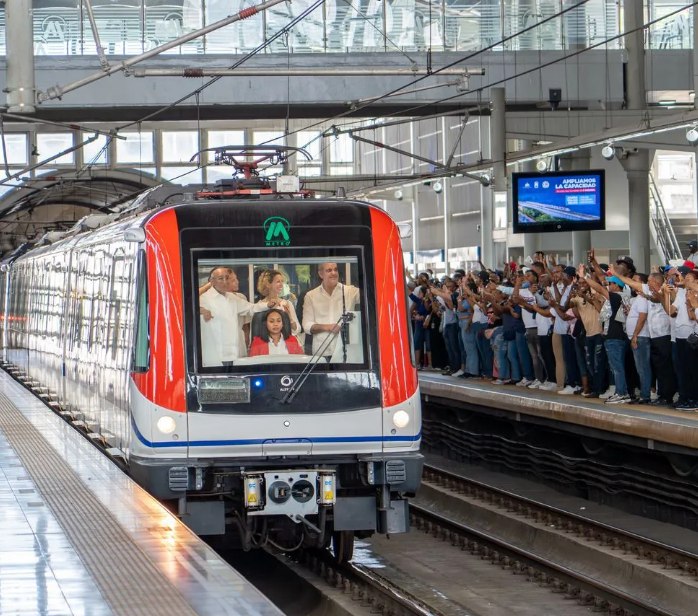 Presidente Abinader supervisará pruebas del Metro de Los Alcarrizos este miércoles