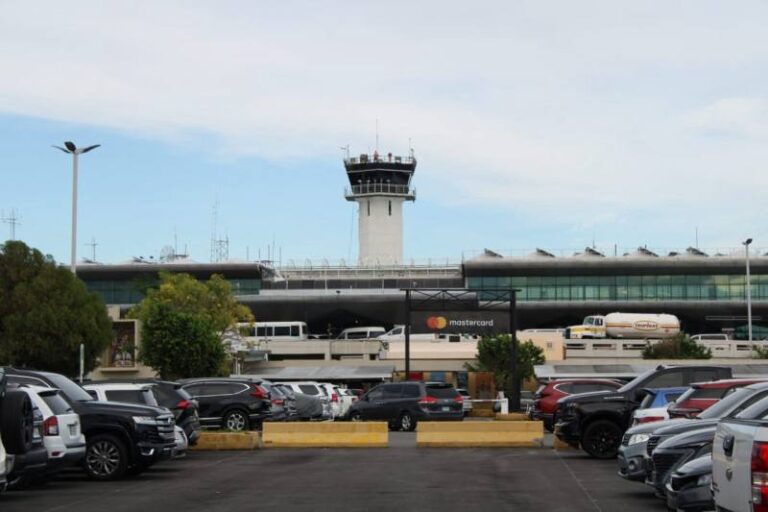 Restablecen energía en zona sur de terminal de Aeropuerto de Las Américas