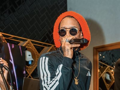 Vakeró bajo observación médica tras caída en pleno concierto