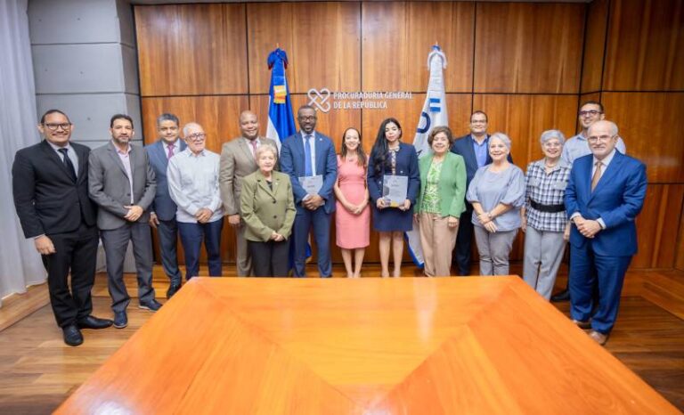 Yeni Berenice pide la población se mantenga vigilante para tener una cultura de cero impunidad