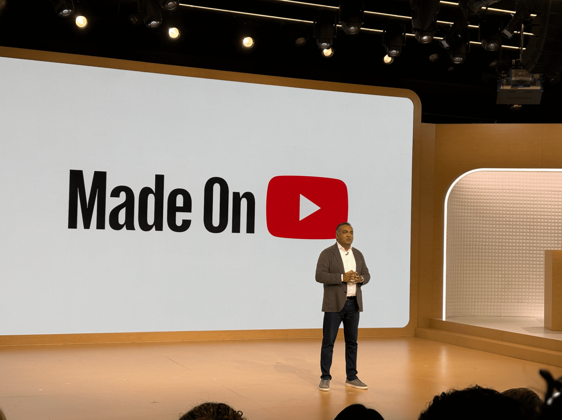 YouTube lleva la IA a otro nivel para que los creadores adapten su contenido a la audiencia
